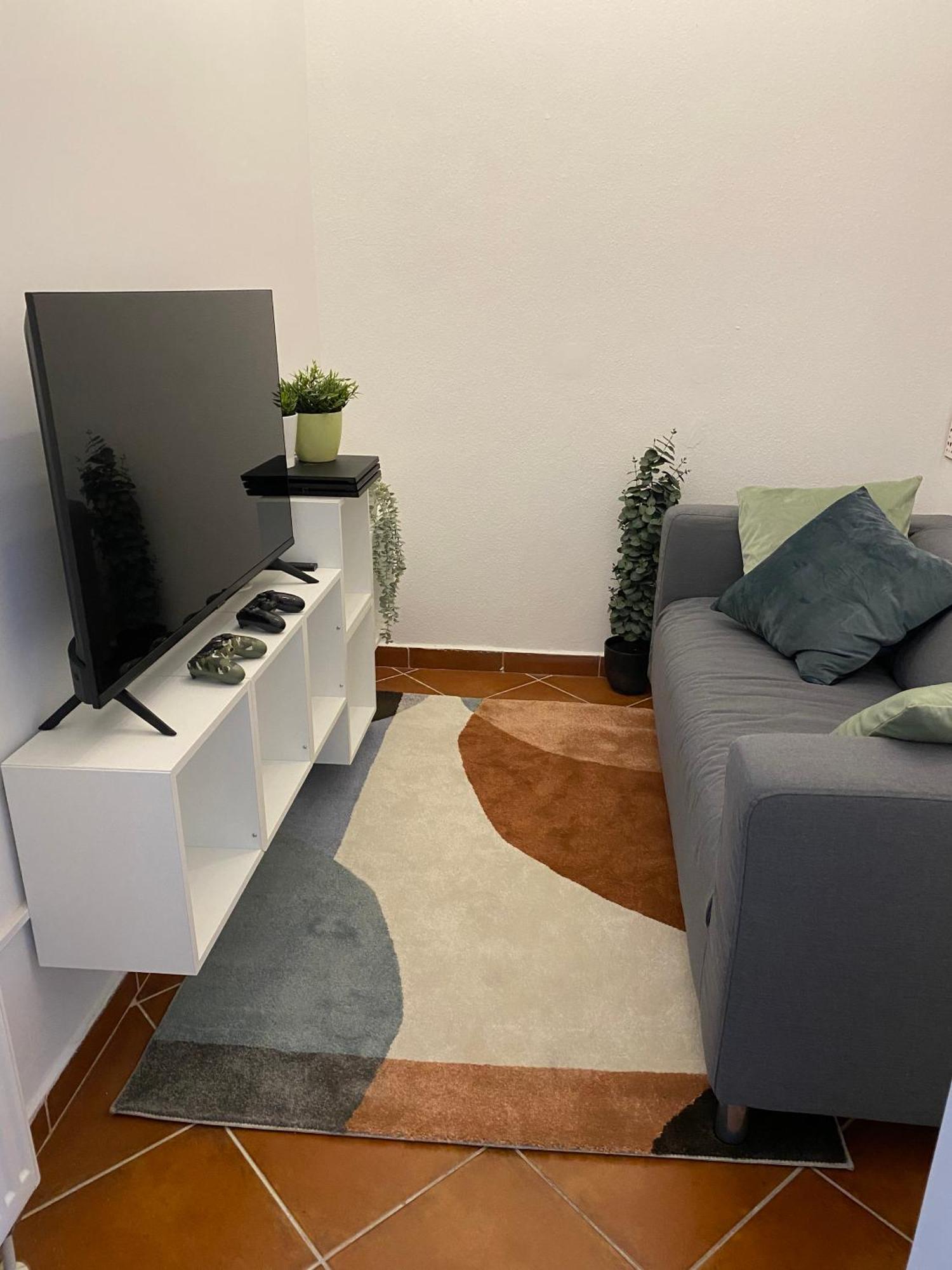 Birdie 3-Bdr Apartment — Photos 2
