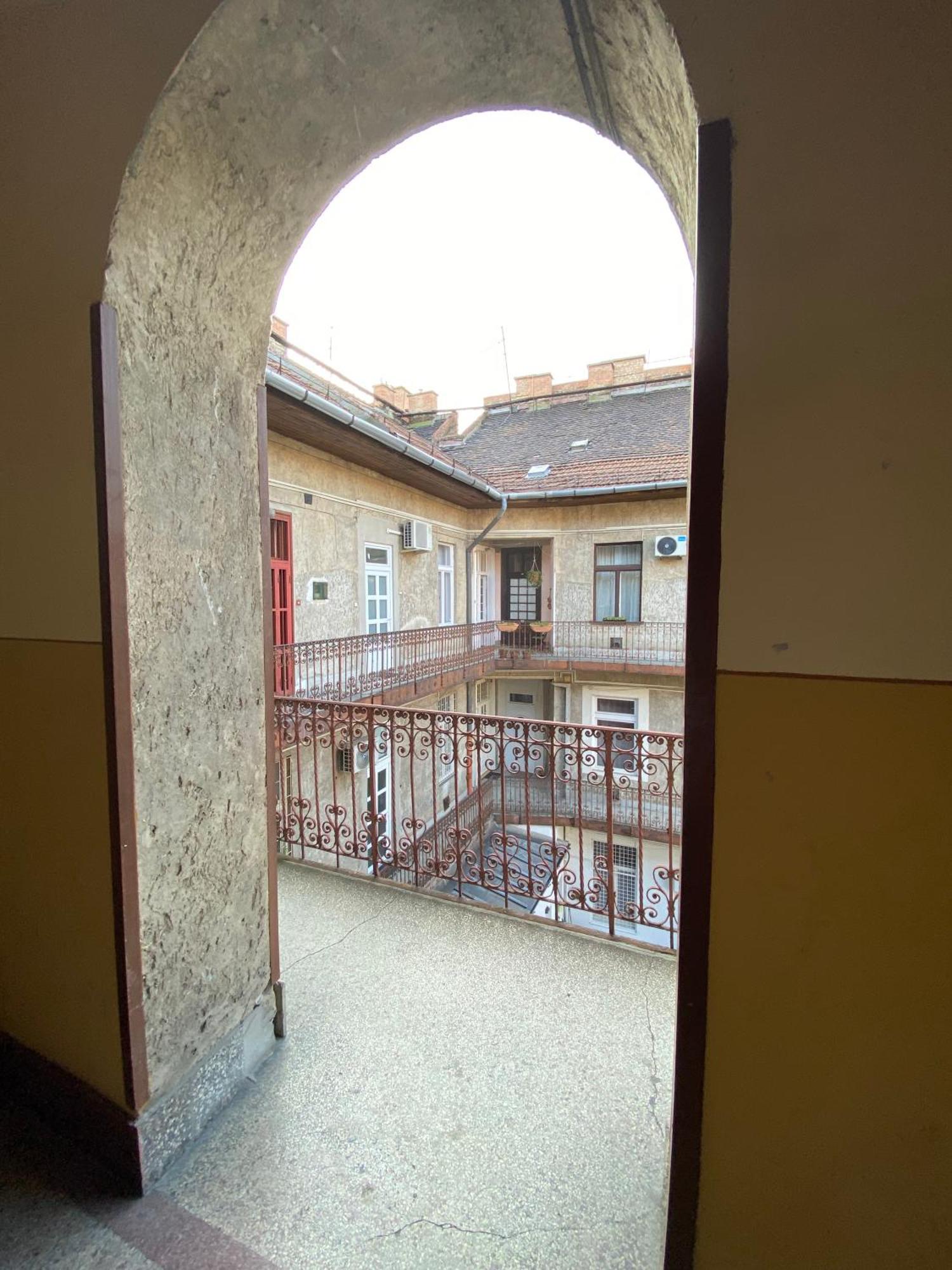 Birdie 3-Bdr Apartment, Budapest